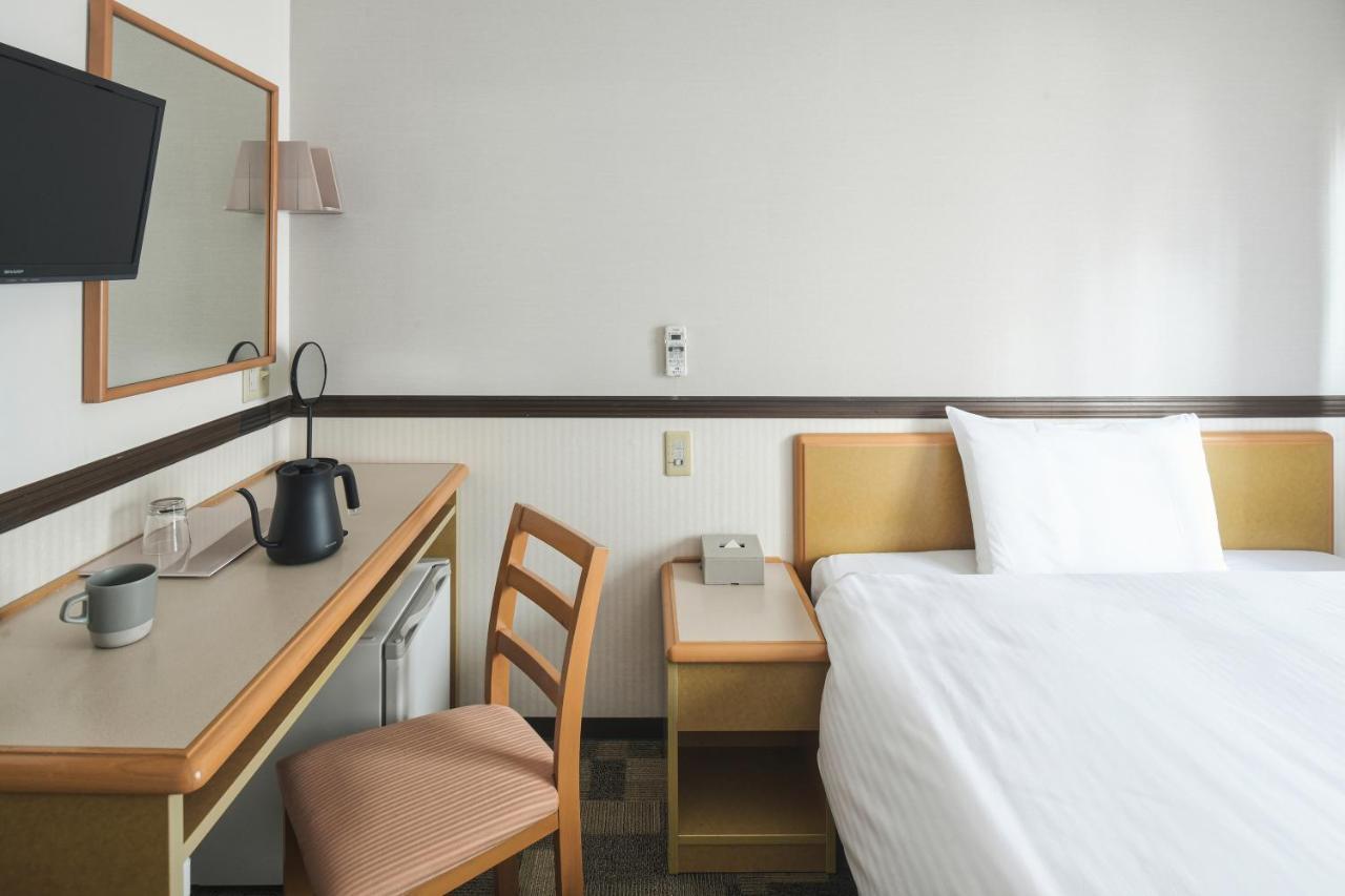Vessel Inn Asakusa Tsukuba Express โตเกียว ภายนอก รูปภาพ