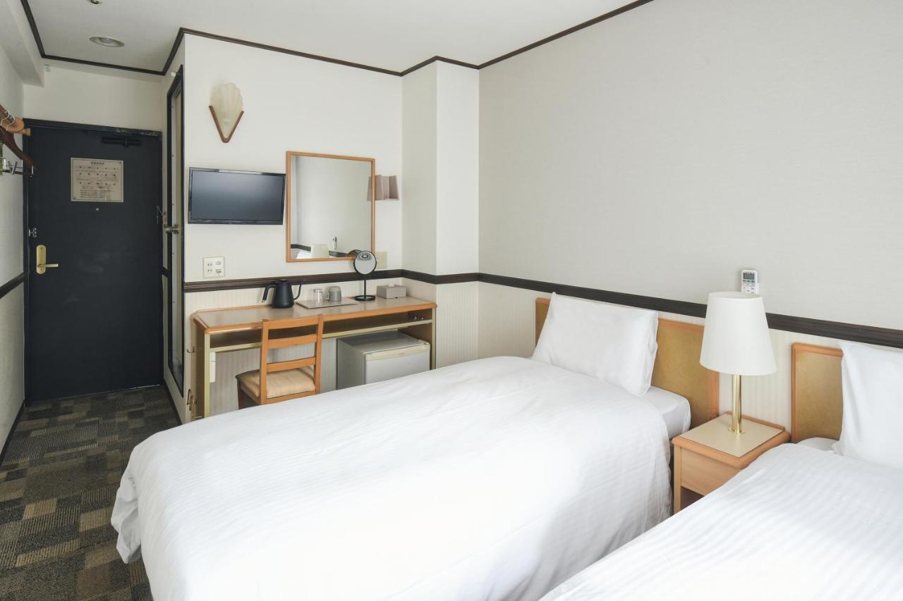 Vessel Inn Asakusa Tsukuba Express โตเกียว ภายนอก รูปภาพ