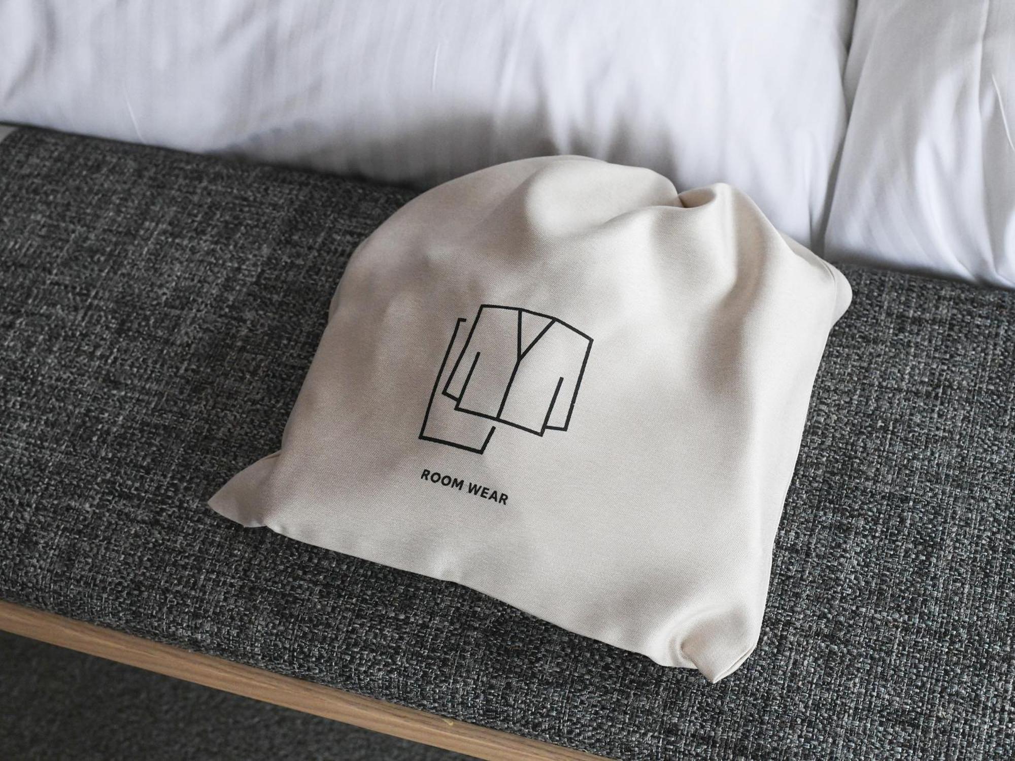 Vessel Inn Asakusa Tsukuba Express โตเกียว ภายนอก รูปภาพ